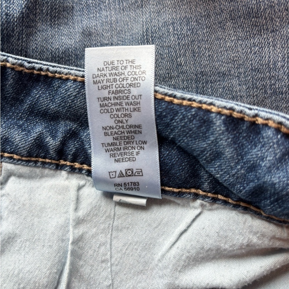 M. Jeans by Maurice’s Slim Straight Mid-Rise Jeans Women’s Size 18 - Picture 7 of 10